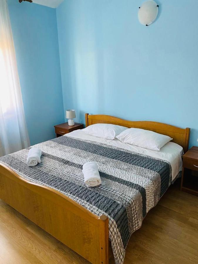 Apartmani Ana Borovac Funtana Eksteriør bilde