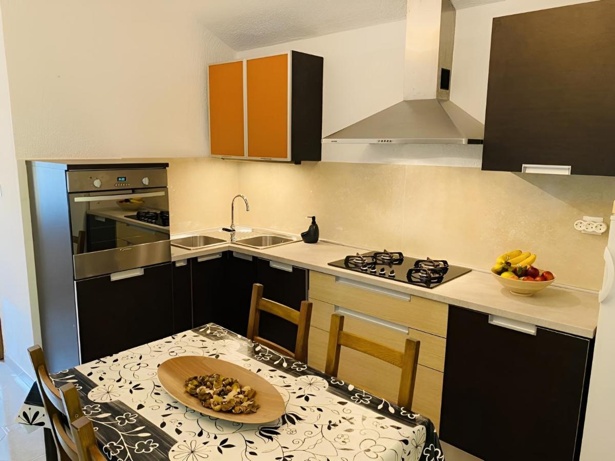 Apartmani Ana Borovac Funtana Eksteriør bilde